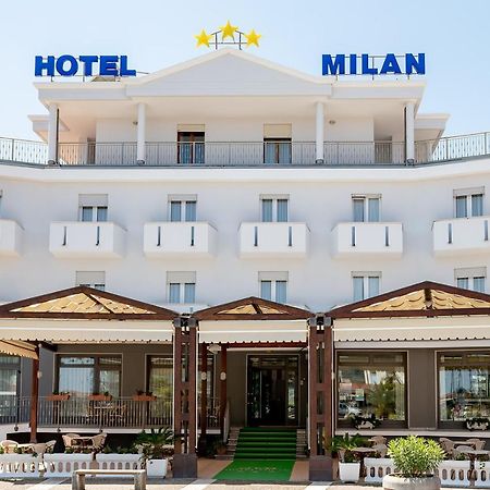 Hotel Milan Росолина Маре Екстериор снимка
