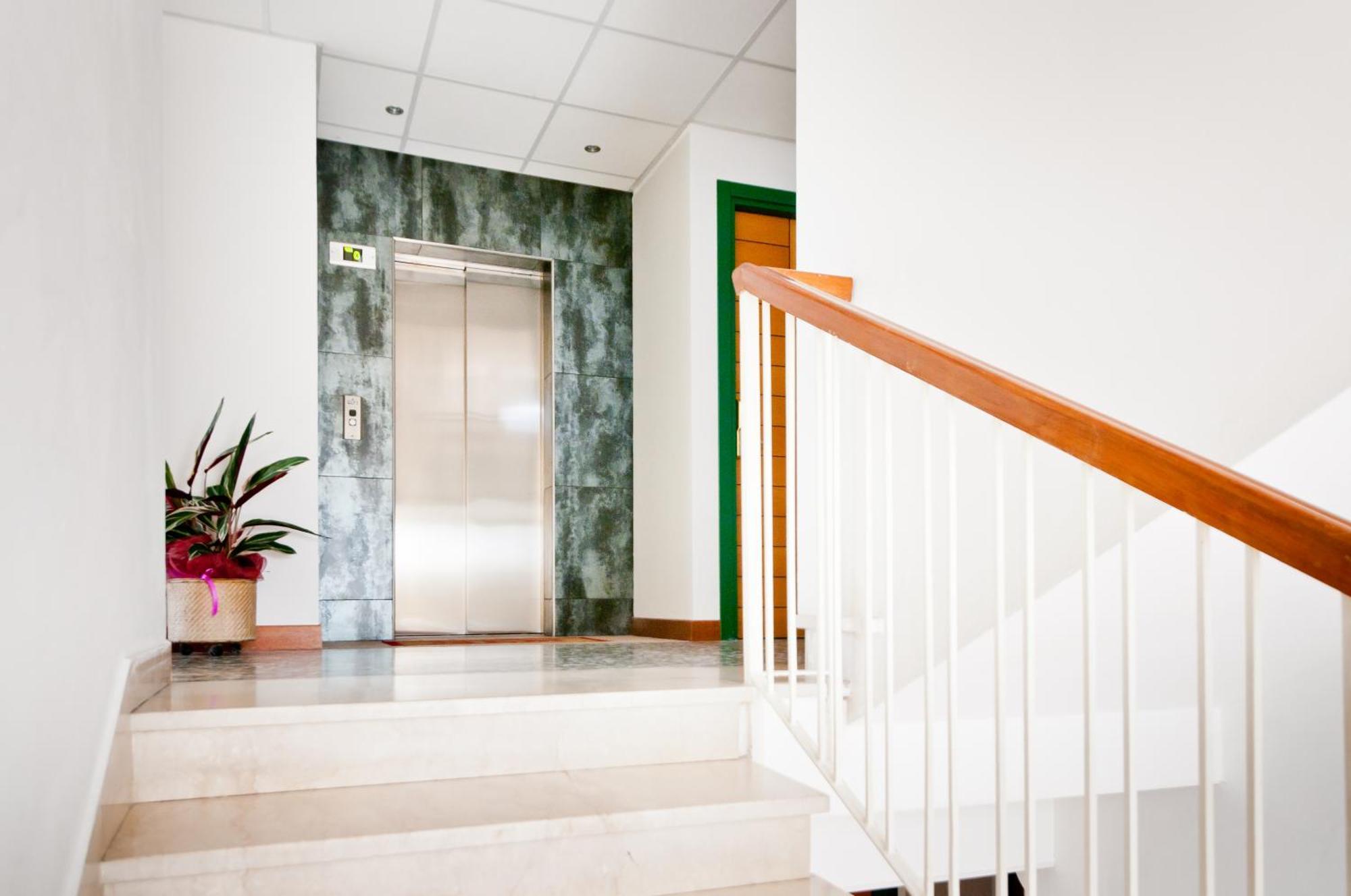 Hotel Milan Росолина Маре Екстериор снимка