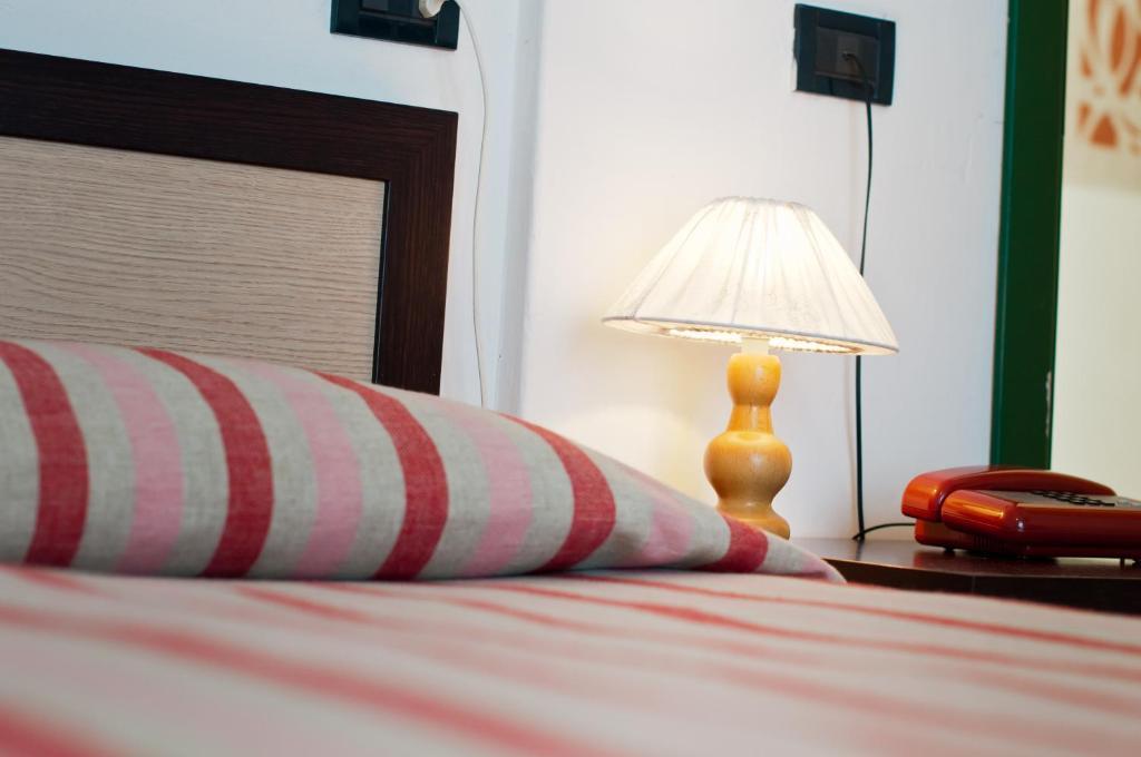 Hotel Milan Росолина Маре Стая снимка